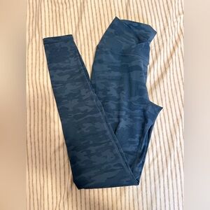Alphalete dark blue camo leggings size small